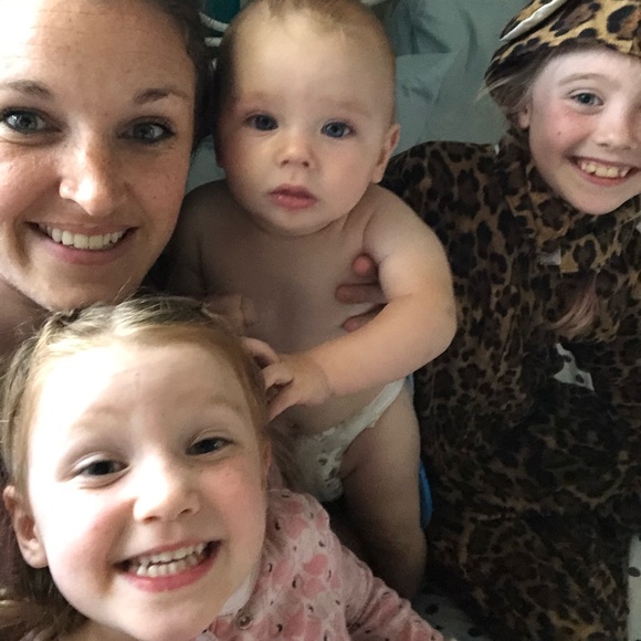 Meet the Posher - Picture 3 of 5